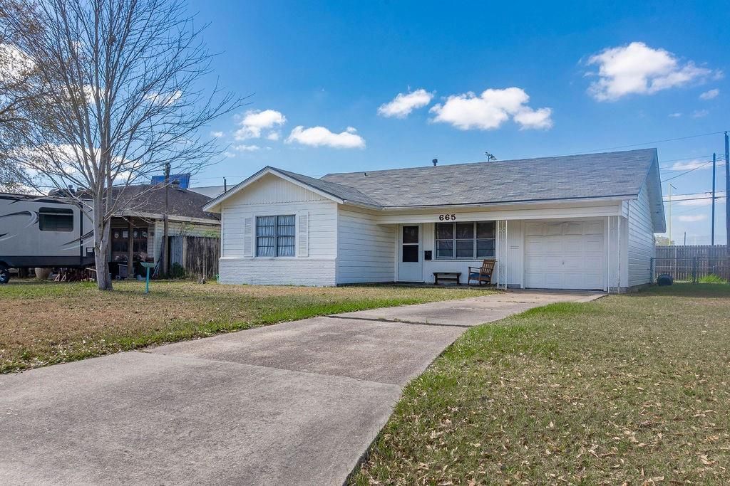 665 Parson Drive, Beaumont, TX 77706