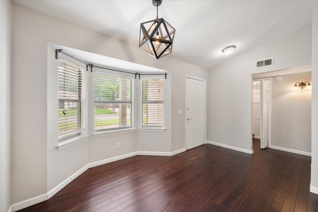 1406 Colonnade Drive, Arlington, TX 76018