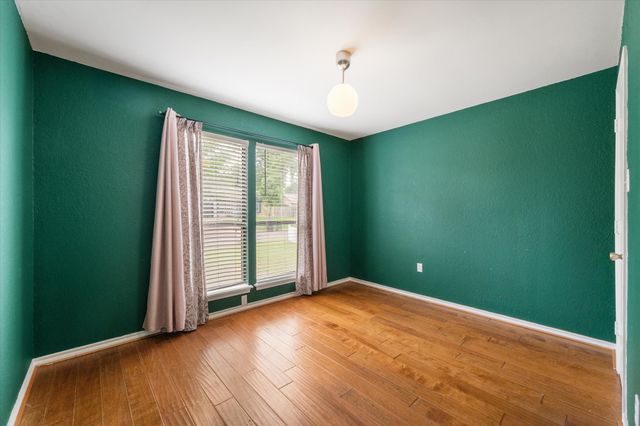 1406 Colonnade Drive, Arlington, TX 76018