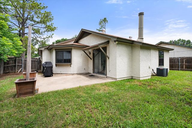 1406 Colonnade Drive, Arlington, TX 76018