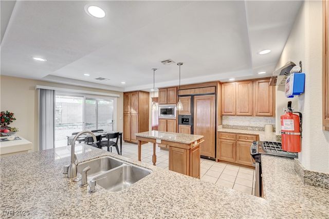 8405 Moondance Cellars Court, Las Vegas, NV 89139