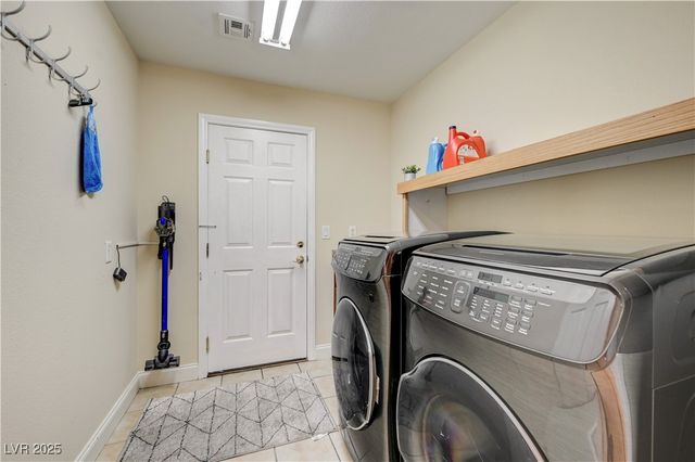 8405 Moondance Cellars Court, Las Vegas, NV 89139