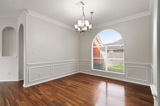 510 Cedar Point Drive, League City, TX 77573