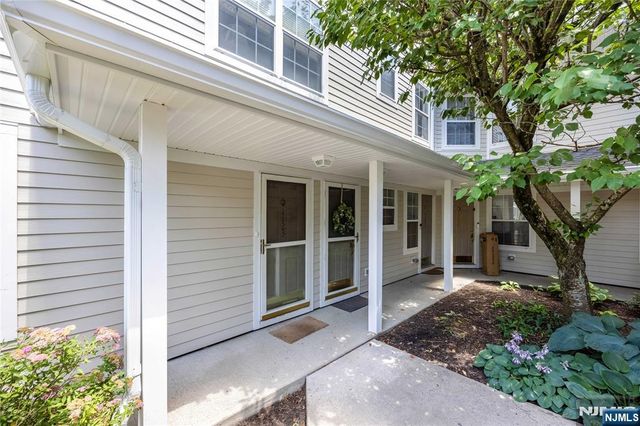 1123 Hyde Park Court 1123, Mahwah, NJ 07430