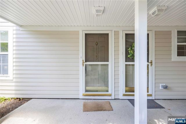 1123 Hyde Park Court 1123, Mahwah, NJ 07430