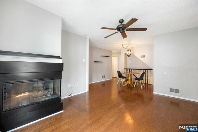 1123 Hyde Park Court 1123, Mahwah, NJ 07430