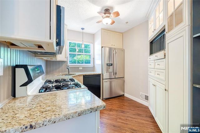 1123 Hyde Park Court 1123, Mahwah, NJ 07430