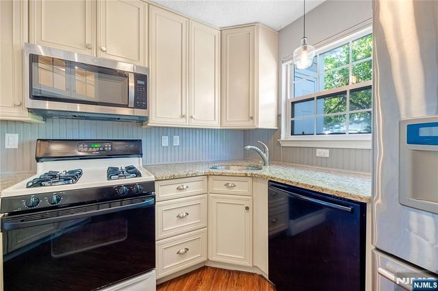 1123 Hyde Park Court 1123, Mahwah, NJ 07430