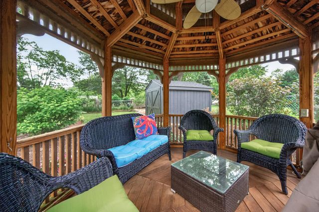1516 Aquila Avenue N, Golden Valley, MN 55427