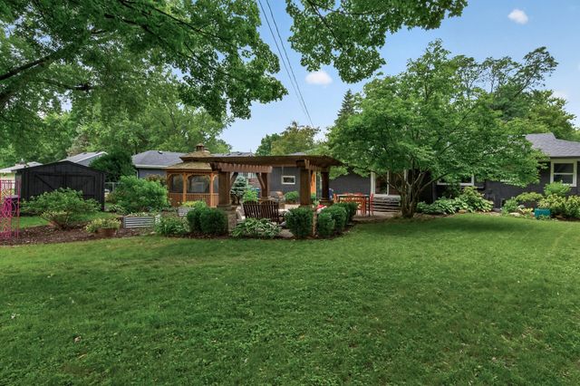 1516 Aquila Avenue N, Golden Valley, MN 55427