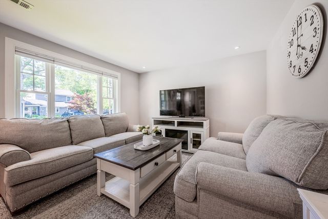 95 Van Kleeck, Millis, MA 02054