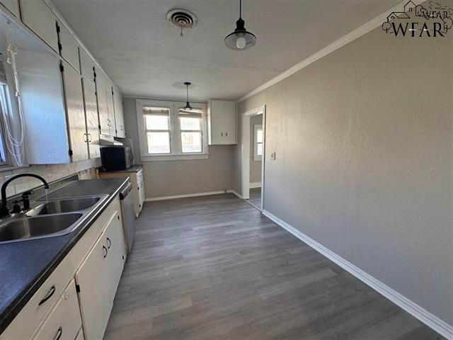 509 E 4TH STREET, Burkburnett, TX 76354