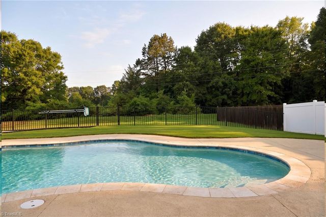 488 Dorchester Street, Clemmons, NC 27012