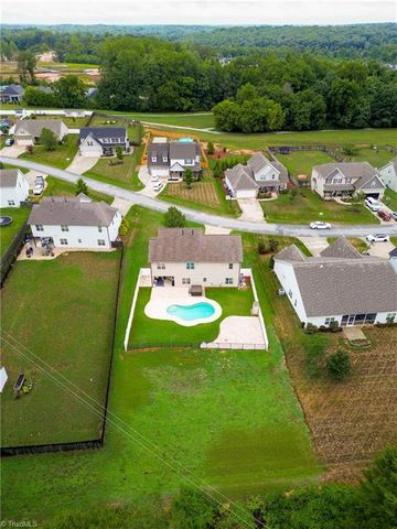 488 Dorchester Street, Clemmons, NC 27012