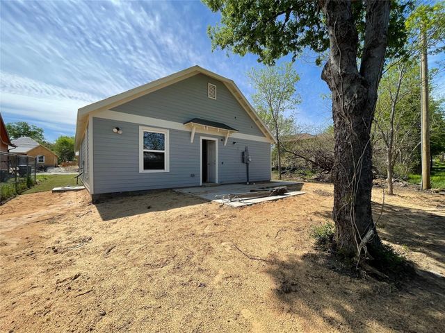 1019 E Hattie Street, Fort Worth, TX 76104