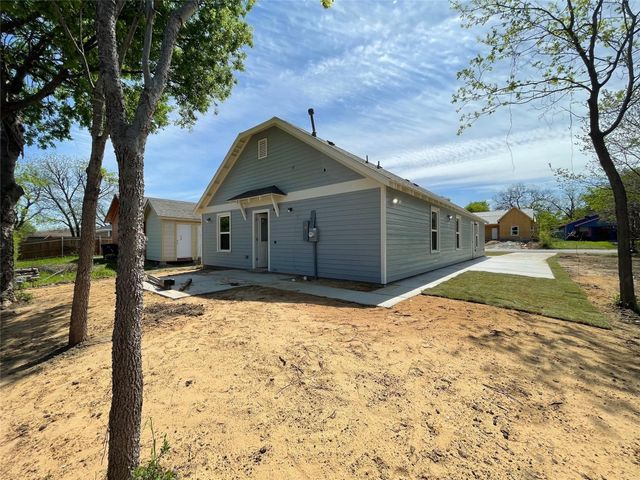 1019 E Hattie Street, Fort Worth, TX 76104