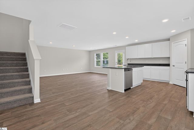 103 Spring Knoll Way, Fountain Inn, SC 29644