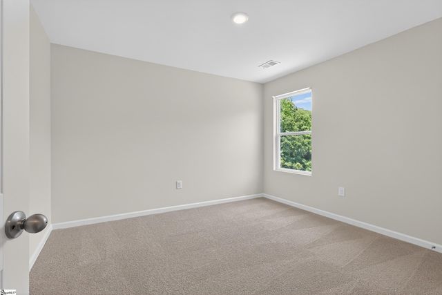 103 Spring Knoll Way, Fountain Inn, SC 29644