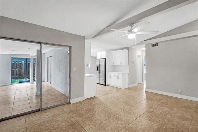 8221 SW 3rd Court, North Lauderdale, FL 33068