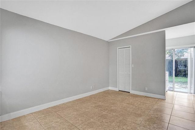 8221 SW 3rd Court, North Lauderdale, FL 33068