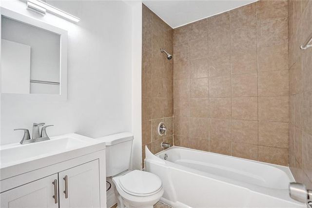 8221 SW 3rd Court, North Lauderdale, FL 33068