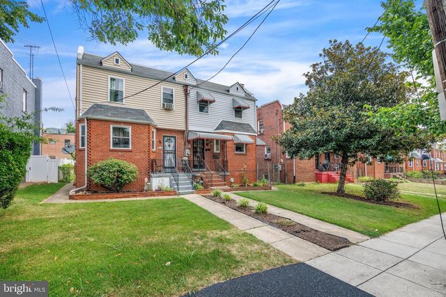 5312 EAST CAPITOL ST NE, Washington, DC 20019