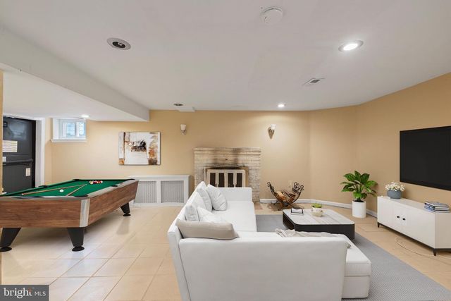 5312 EAST CAPITOL ST NE, Washington, DC 20019