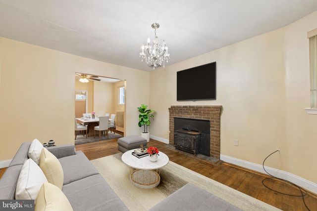 5312 EAST CAPITOL ST NE, Washington, DC 20019