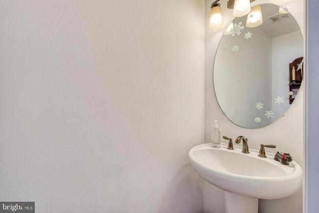 17 TAVERN HOUSE HILL, Mechanicsburg, PA 17050