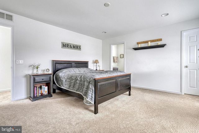 17 TAVERN HOUSE HILL, Mechanicsburg, PA 17050