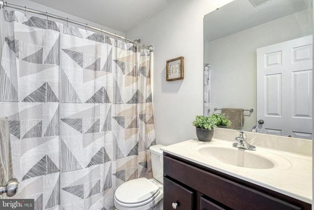 17 TAVERN HOUSE HILL, Mechanicsburg, PA 17050