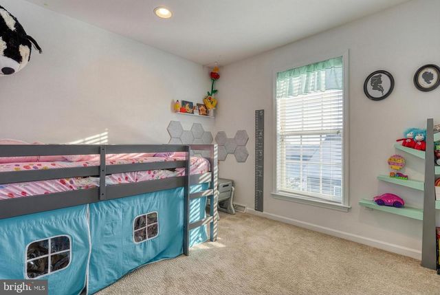 17 TAVERN HOUSE HILL, Mechanicsburg, PA 17050