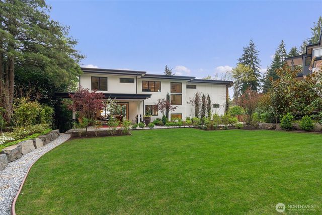 9818 SE 42nd Place, Mercer Island, WA 98040