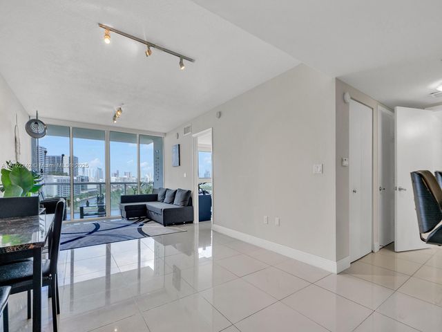 1861 NW S River Dr 1410, Miami, FL 33125