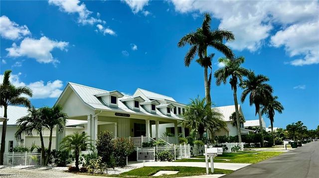 144 JEEPERS DR, Naples, FL 34112