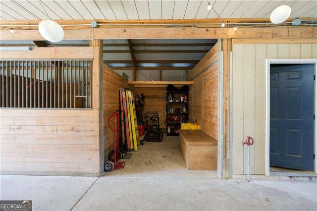 3121 Centerville Rosebud Rd, Snellville, GA 30039