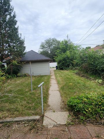3530 N 55th STREET, Milwaukee, WI 53216