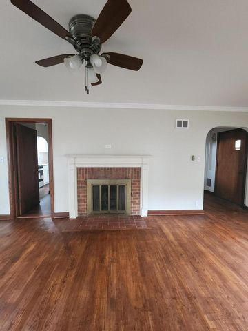3530 N 55th STREET, Milwaukee, WI 53216