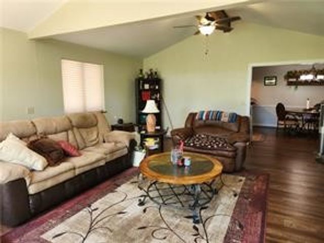 13 Kensington Drive, Bella Vista, AR 72715