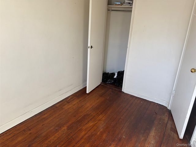 12212 6th Avenue, College Point, NY 11356