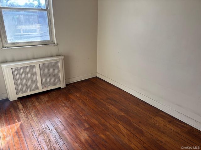 12212 6th Avenue, College Point, NY 11356