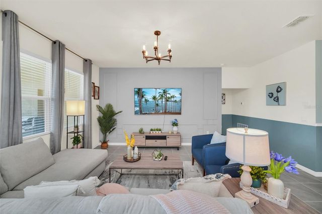 7712 OAKMOSS LOOP, Davenport, FL 33837