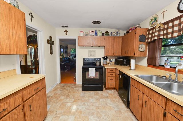 621 HILLSIDE DRIVE, Lakeland, FL 33803