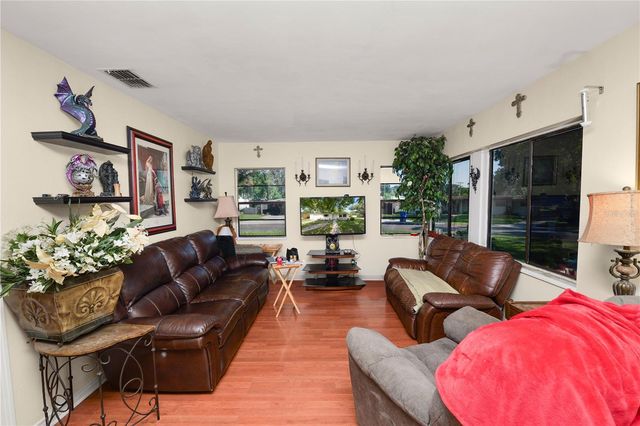621 HILLSIDE DRIVE, Lakeland, FL 33803