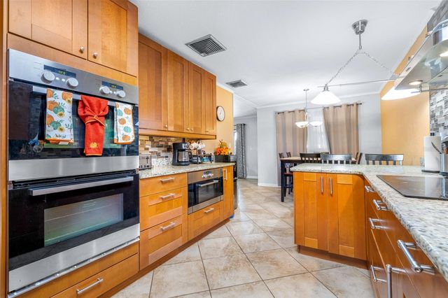 937 AVENUE L SE, Winter Haven, FL 33880