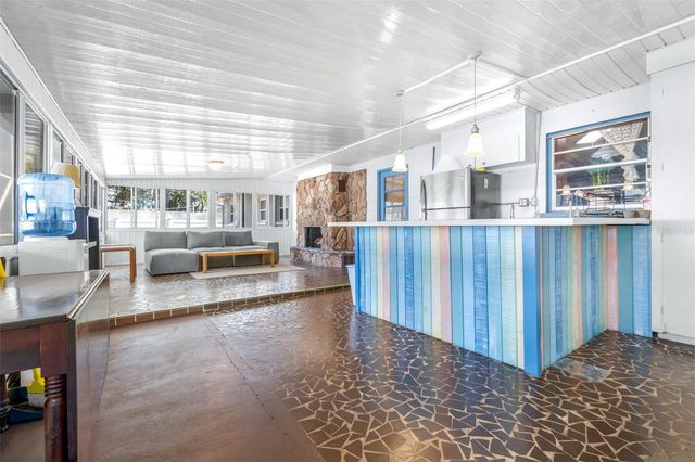 937 AVENUE L SE, Winter Haven, FL 33880