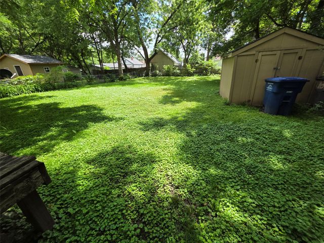 2732 College Avenue, Des Moines, IA 50311