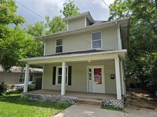 2732 College Avenue, Des Moines, IA 50311