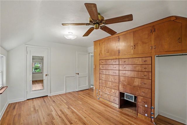 284 Barclay Ave, Forest Hills Boro, PA 15221
