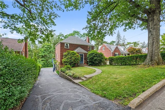 284 Barclay Ave, Forest Hills Boro, PA 15221